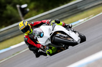 estoril;event-digital-images;motorbikes;no-limits;peter-wileman-photography;portugal;trackday;trackday-digital-images